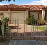 Beachside Retreat - Nelsons Bay Accommodation