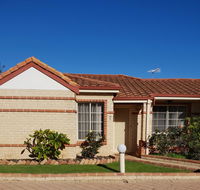 Beachside Retreat 2 - Nelsons Bay Accommodation