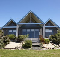 Bear Gully Coastal Cottages