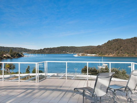 Bella Mare - 2 Bedroom Ocean View Terrace Apt - Accommodation Nelson Bay 1
