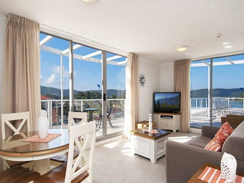 Bella Mare - 2 Bedroom Ocean View Terrace Apt - Accommodation Nelson Bay 0