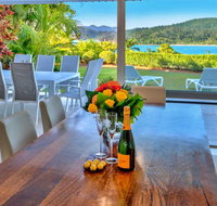 Bella Vista East 3 Luxury Ocean Views Large Flat Grassed Area And Buggy - Accommodation Nelson Bay