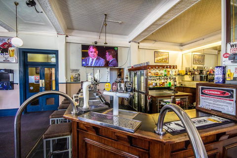 Bellbird Hotel - Accommodation Nelson Bay 2