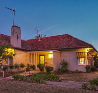 Benson House  Benson Lodge - Accommodation Nelson Bay