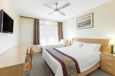 Best Western Governor Gipps Motor Inn - Accommodation Nelson Bay 3