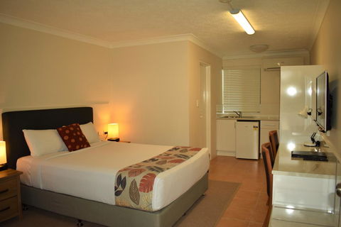 Best Western Parkside Motor Inn - Accommodation Nelson Bay 2