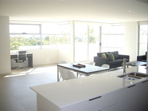 Best Western Plus The Tudor Box Hill - Accommodation Nelson Bay 1