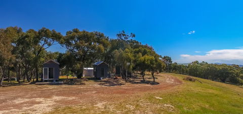 Big Tiny Seven Hills Tiny House, Tallarook - Accommodation Nelson Bay 0