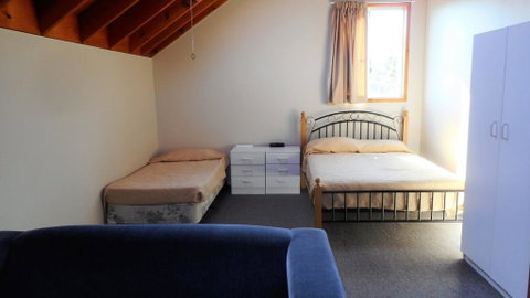 Billungar Unit 2 At Hat Head - Nelsons Bay Accommodation 3
