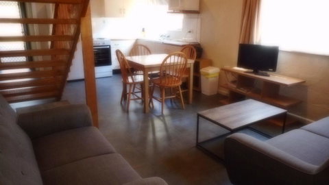 Billungar Unit 2 At Hat Head - Nelsons Bay Accommodation 2