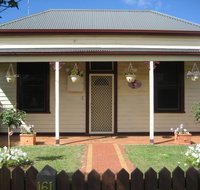 Bloomsbury Cottage - Accommodation Nelson Bay
