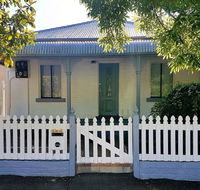 Blue and White Nile - Accommodation Nelson Bay