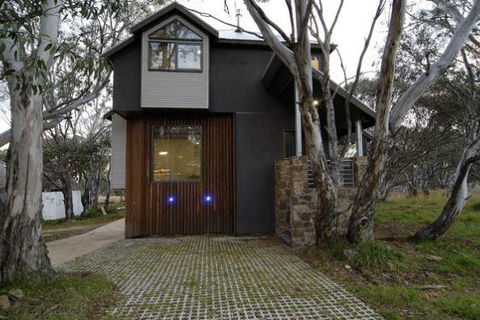 Blue Ice - Accommodation Nelson Bay 0