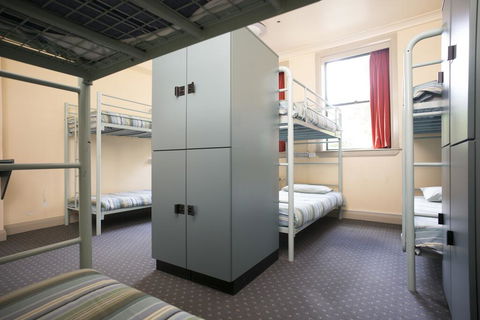 Blue Mountains YHA - Accommodation Nelson Bay 3