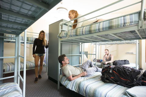 Blue Mountains YHA - Accommodation Nelson Bay 2