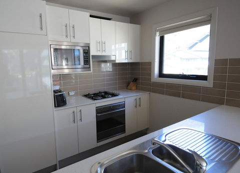 Blues Air 3 - Accommodation Nelson Bay 1