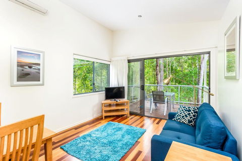 Bluewater 1 - Rainbow Shores, Amazing Location, Easy Walk To Beach, Pool, Aircon, Outdoor Spa - Accommodation Nelson Bay 1