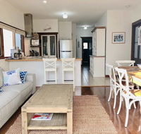 Bluey's - Accommodation Nelson Bay