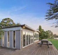 Bluff View River House - Stunning Riverfront - Accommodation Nelson Bay