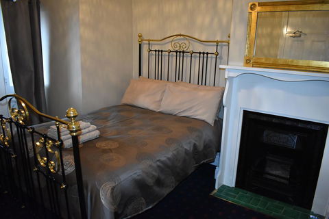Blyth Hotel - Accommodation Nelson Bay 1
