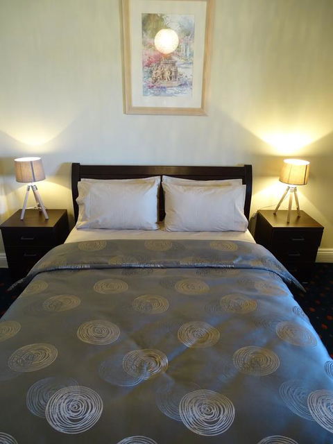 Blyth Hotel - Accommodation Nelson Bay 3