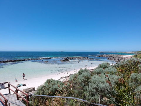 Boathouse - Nearly In The Water And Wonderful Views - Accommodation Nelson Bay 3