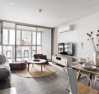 Boho on Morphett-In the heart of the CBD - Wifi - Nespresso - Netflix - Nelsons Bay Accommodation