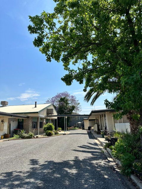 The Shamrock Hotel Balranald - Accommodation Nelson Bay 3
