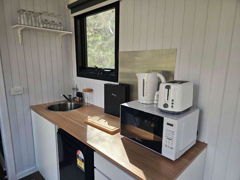 The Verge Of Nowhere Oak By Tiny Away - Accommodation Nelson Bay 1
