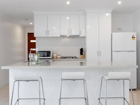 Three Bedroom, Two Bathroom Family Home - Accommodation Nelson Bay 2