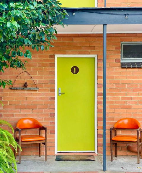 WARBURTON MOTEL - Where Mid-century Style Meets The Mountains - Accommodation Nelson Bay 2