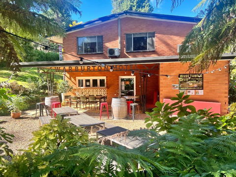 WARBURTON MOTEL - Where Mid-century Style Meets The Mountains - Accommodation Nelson Bay 0