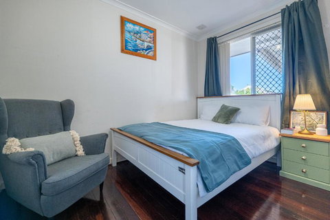 Warmth House Nr Airport 2rooms 5beds Yard N Parking - Accommodation Nelson Bay 2