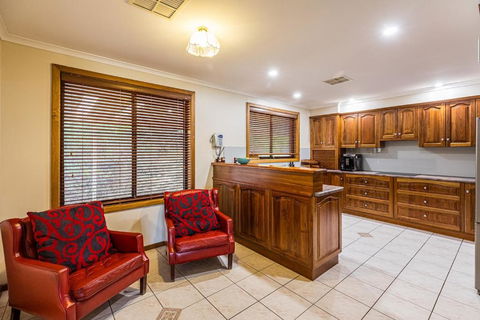 Watervale Hotel Guesthouse - Accommodation Nelson Bay 3