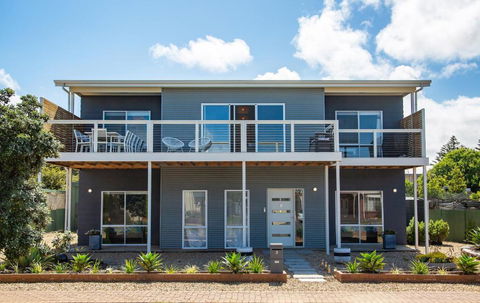 Xanadu - Aldinga Beach - C21 SouthCoast Holidays - Nelson Bay Accommodation.com 0