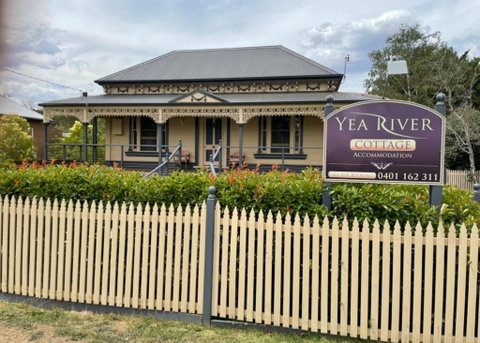 Yea River Cottage - Nelsons Bay Accommodation 3