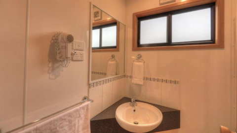 Yea Riverside Caravan Park - Nelsons Bay Accommodation 3