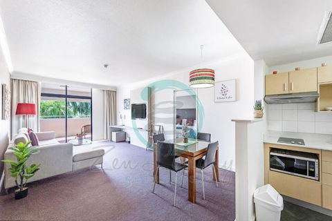 ZEN AT THE ESPLANADE - Spectacular Sunset Retreat - Accommodation Nelson Bay 2