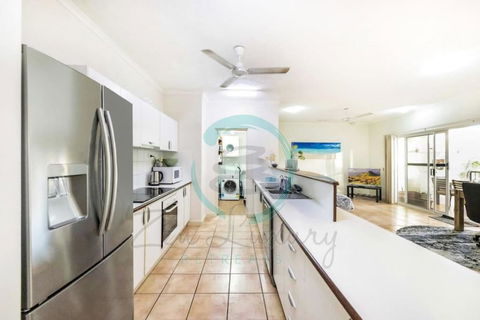 ZEN FORESHORE Cozy 2-BR, 2-BA Holiday Home + Pool - Accommodation Nelson Bay 3