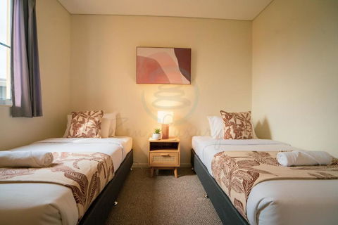 ZEN PARADISE - 2-BR Waterfront Ocean View Retreat - Accommodation Nelson Bay 3
