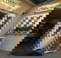 Small Group Adelaide Hills and Hahndorf Hideaway Tour from Adelaide - Accommodation Nelson Bay