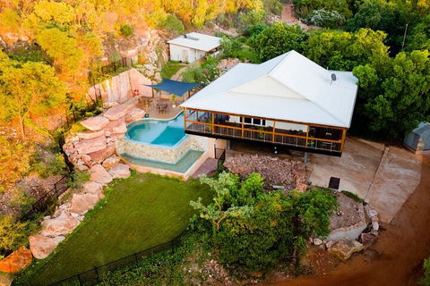 Wet Season Incredible Islands Tour - Horizontal Falls & Cygnet Bay Pearl Farm - Accommodation Nelson Bay 5