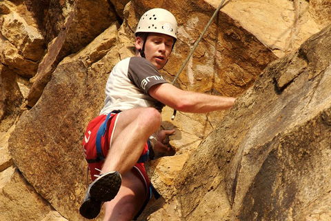 Rock Climbing At The Kangaroo Point Cliffs In Brisbane - Accommodation Nelson Bay 0