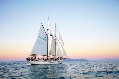 Fly & Sail Package (With Providence) - Accommodation Nelson Bay 1