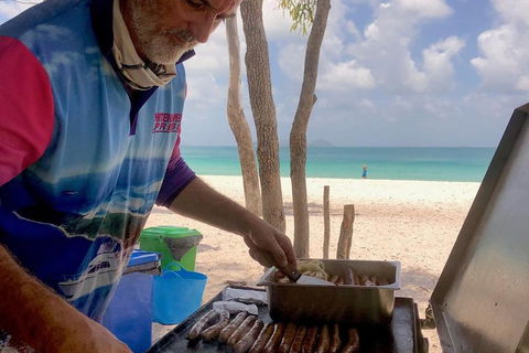 Whitehaven Beach And Hill Inlet | Awesome Beach BBQ | Family Friendly - Accommodation Nelson Bay 2