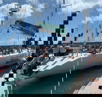 2-Night Whitsundays Sailing Cruise incl. Whitehaven Beach  Great Barrier Reef - Accommodation Nelson Bay