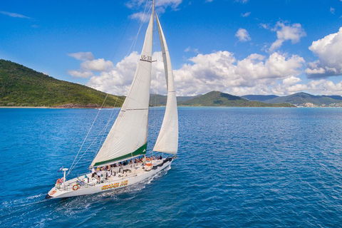 2-Night Whitsundays Sailing Cruise Incl. Whitehaven Beach & Great Barrier Reef - Accommodation Nelson Bay 3