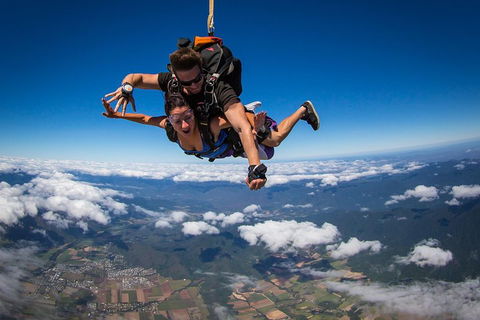 Reef And Rainforest Tandem Sky Dive In Cairns - Accommodation Nelson Bay 3
