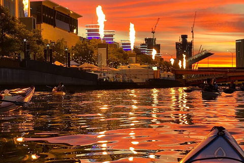 Melbourne Sunset Kayaking Experience With Dinner - Accommodation Nelson Bay 4