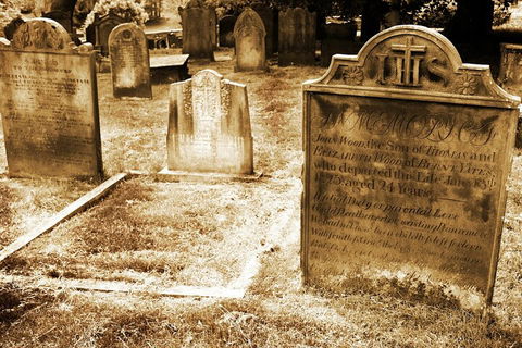 Southport Cemetery Paranormal Activity Tour QUEENSLAND - Accommodation Nelson Bay 0